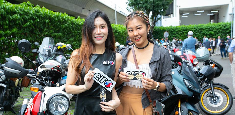 female models posing with ELF sticker at DGR 2023